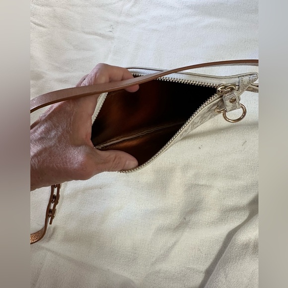 Michael Kors small Fanny pack. - Picture 3 of 3